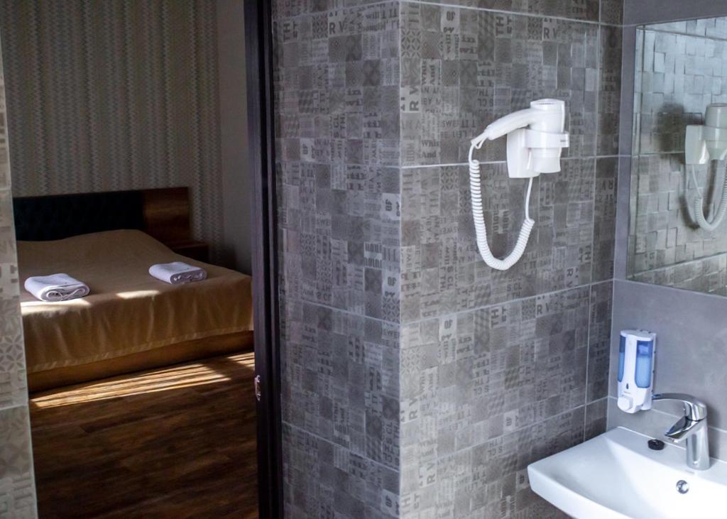 Hotel Dozari Korostyshiv Bagian luar foto