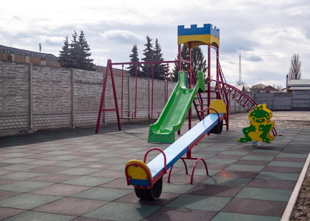 Hotel Dozari Korostyshiv Bagian luar foto